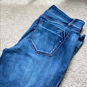 Gently used Apt 9 jeans